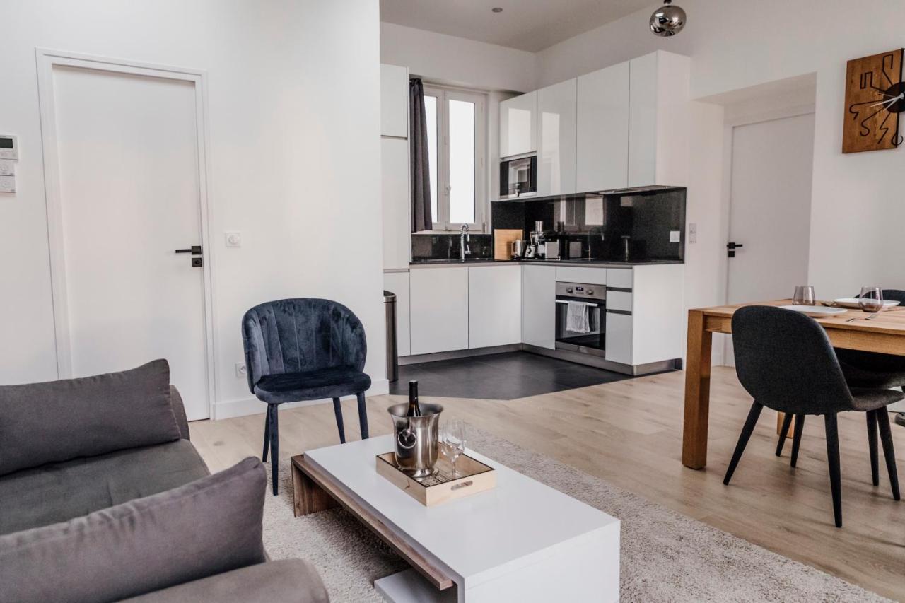 Luxury Apartment Elysees Parigi Esterno foto
